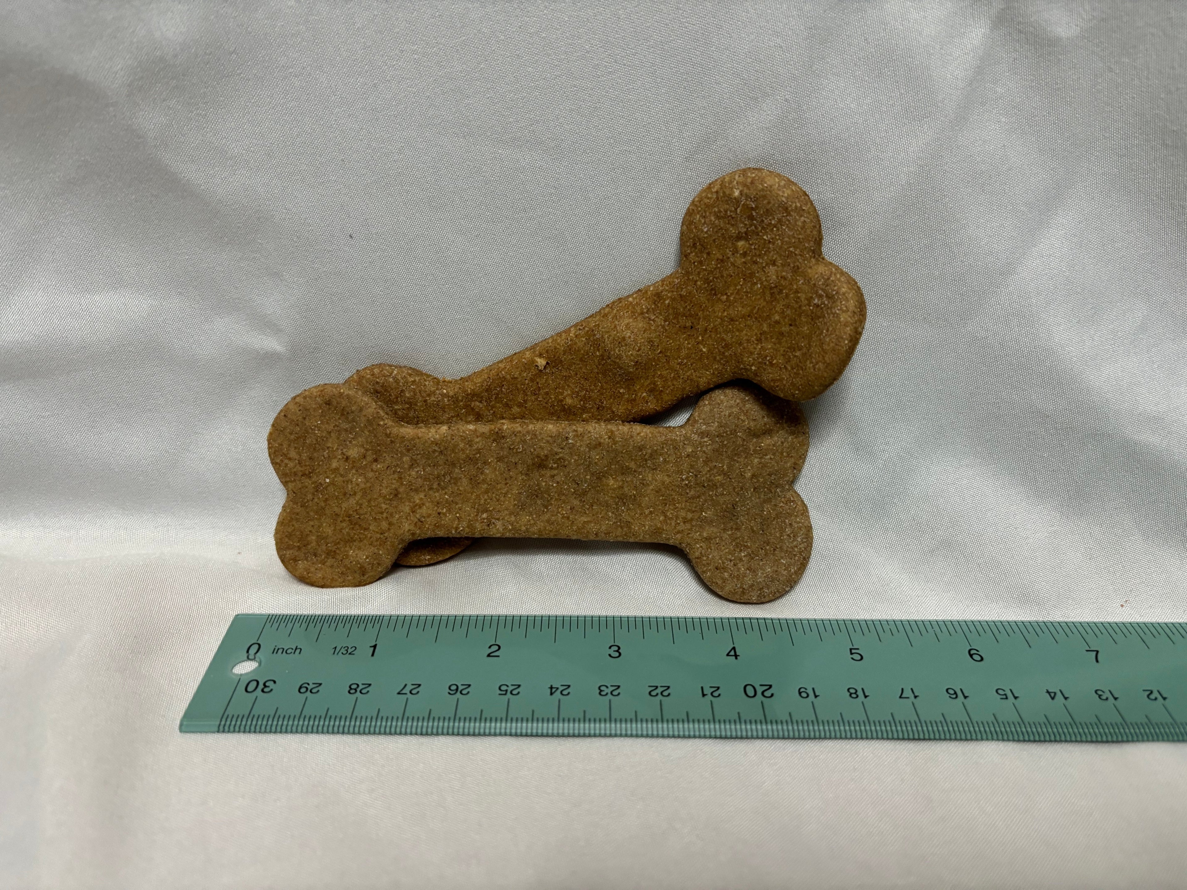 Large Oven-Baked Dog Biscuits with Peanut Butter & Honey