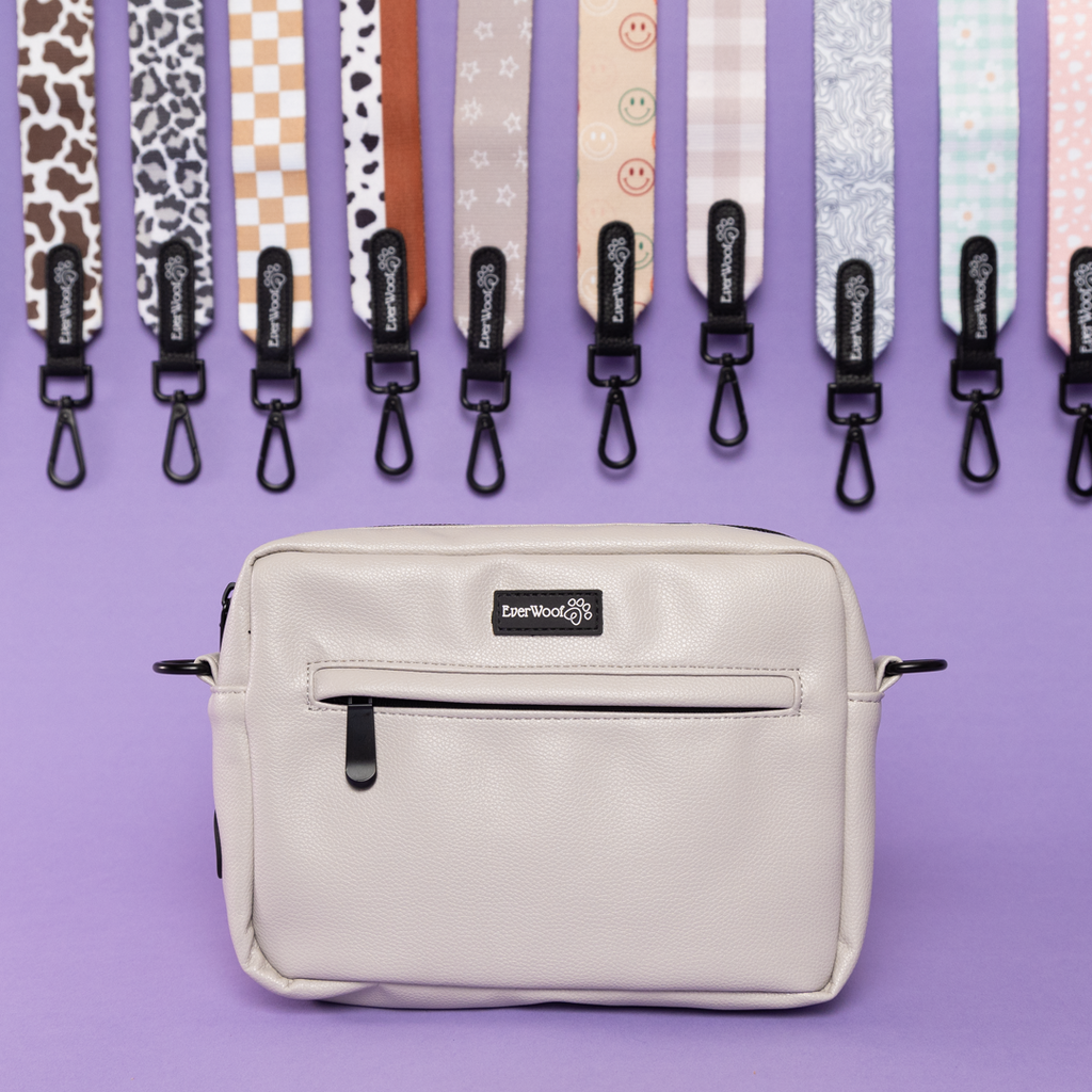 Pet Parent Organizer Bag with Poop Bag Dispenser, 9"x7"x2"