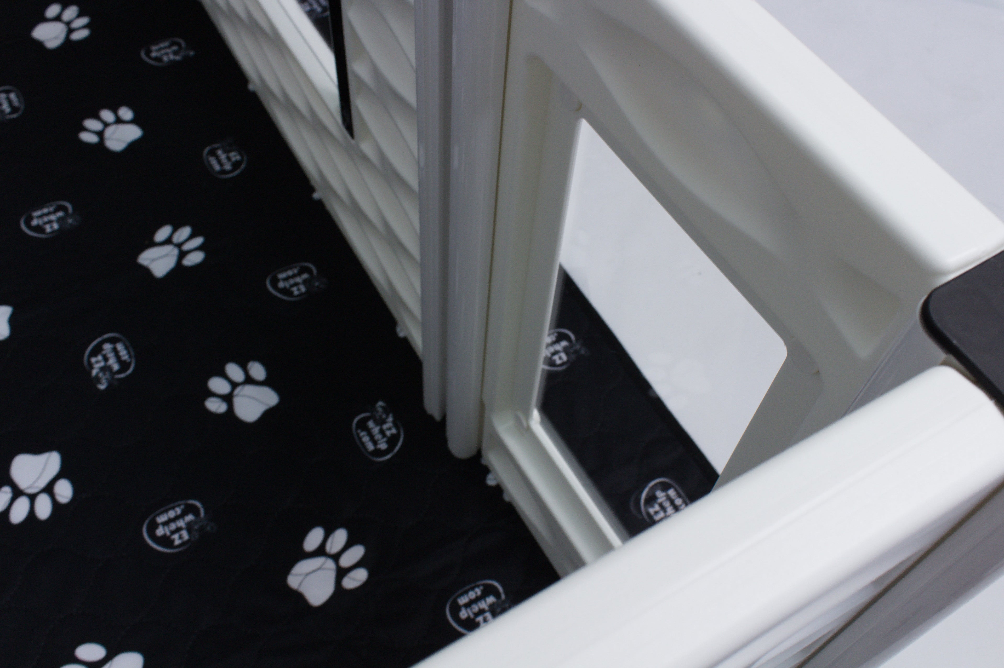 EZclassic Windowed Add-On Room for Pets, 28x28, 38x38, or 48x48 in