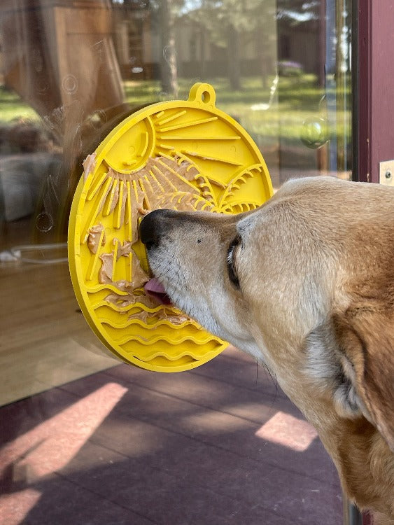Sun n' Sea Dog Lick Mat with Suction Cups, 8" Diameter