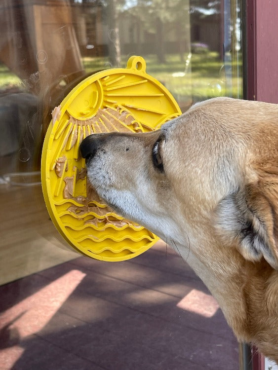 Sun n' Sea Dog Lick Mat with Suction Cups, 8" Diameter