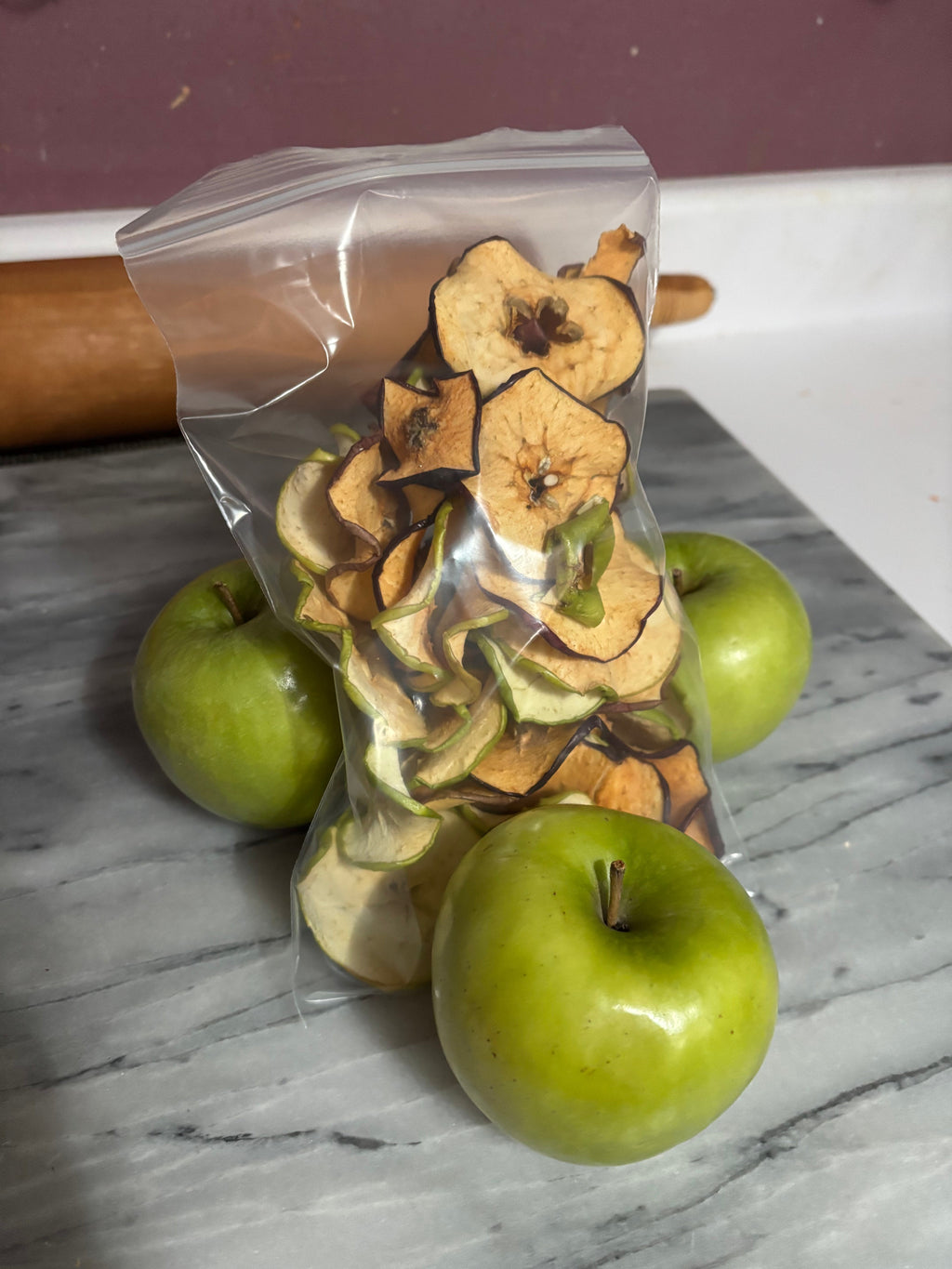 Dehydrated Apple Chips Pet Treats, 2.8 oz Bag