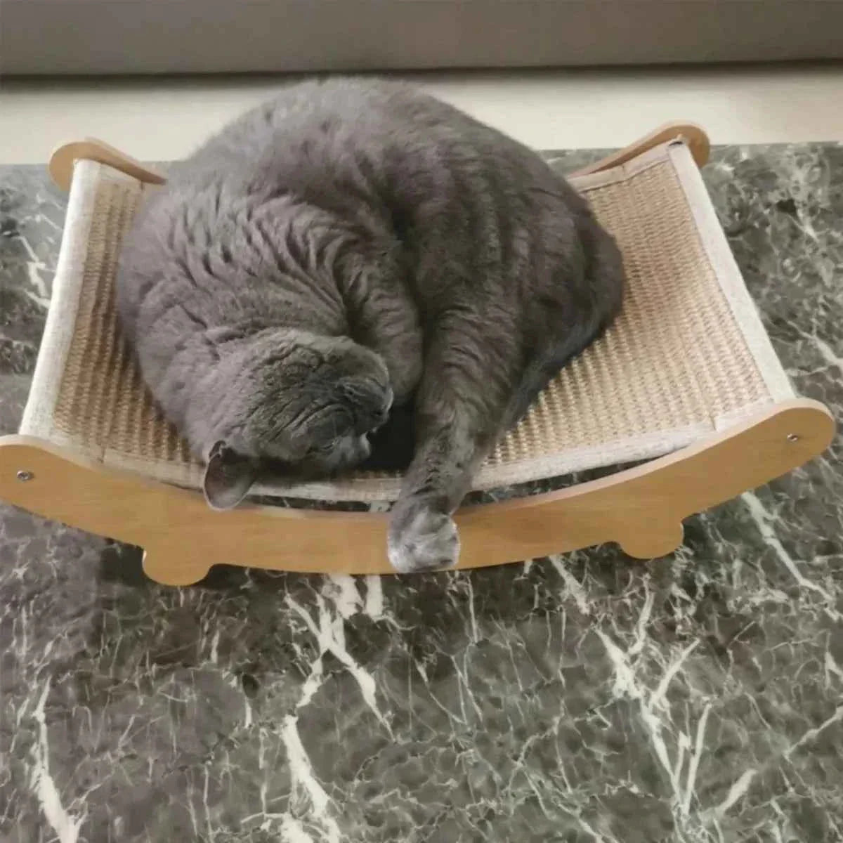 Wooden Cat Scratching Pad Bed with Detachable Design