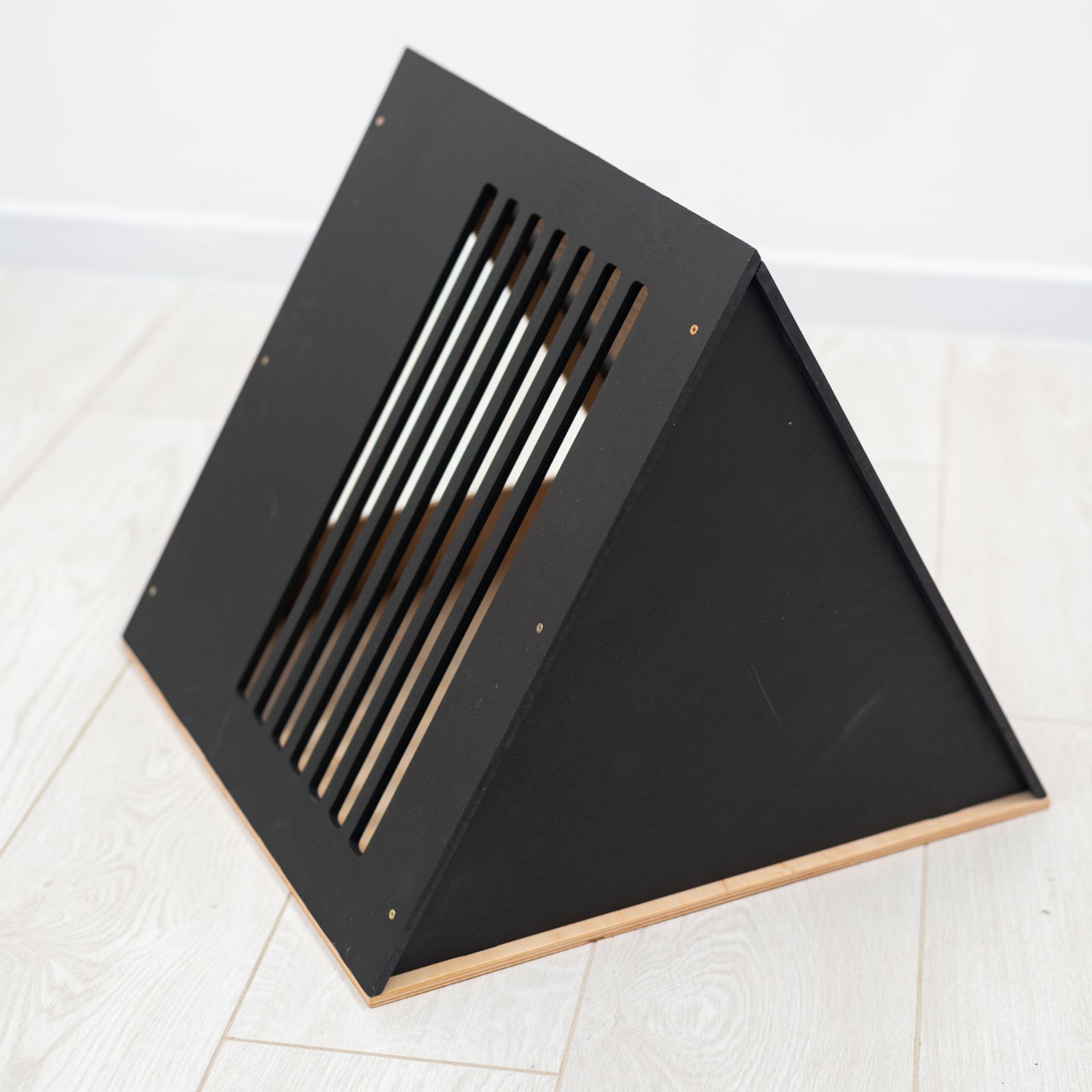 Wooden Cat House – Black