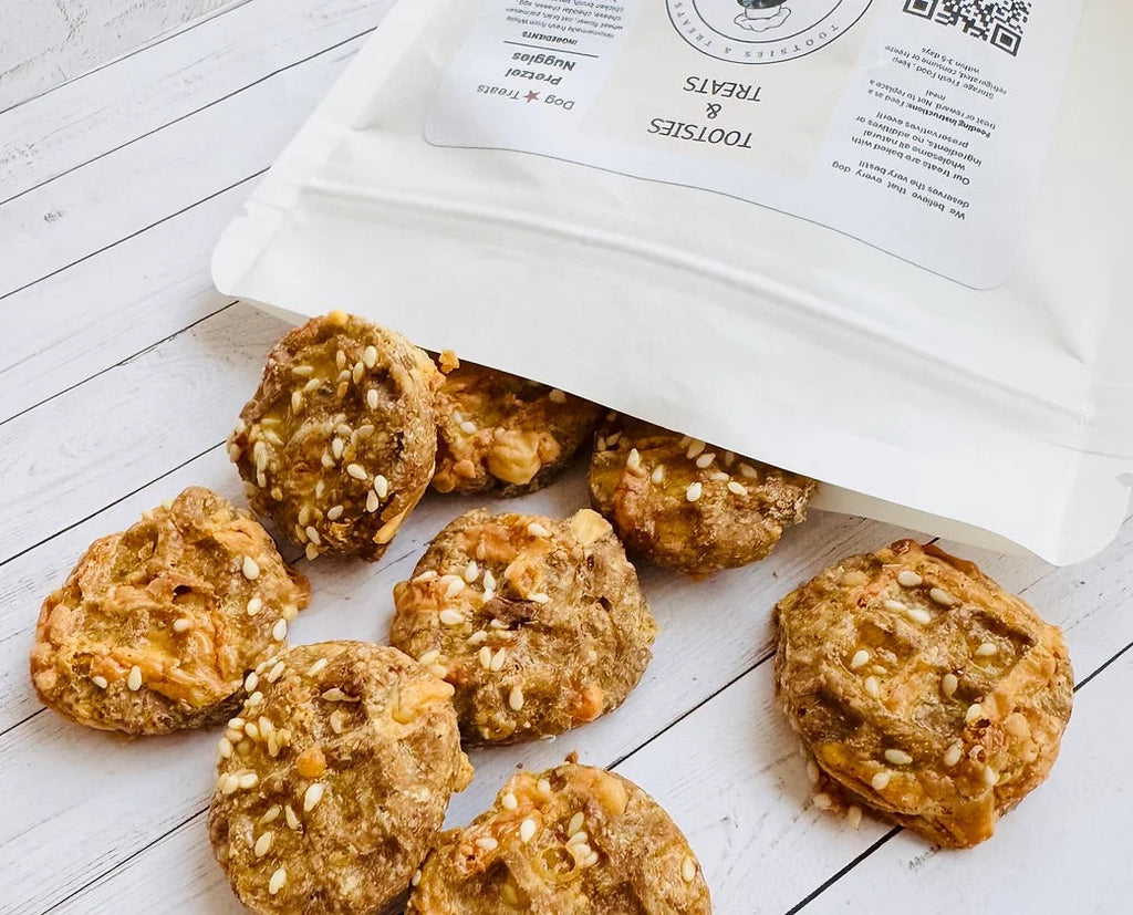 Crunchy Natural Dog Treats with Whole Ingredients