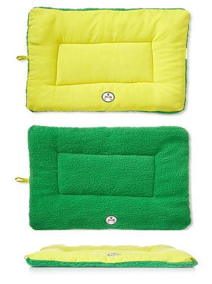 Reversible Eco-Paw Pet Bed Mat with Fleece and Polyester-Cotton